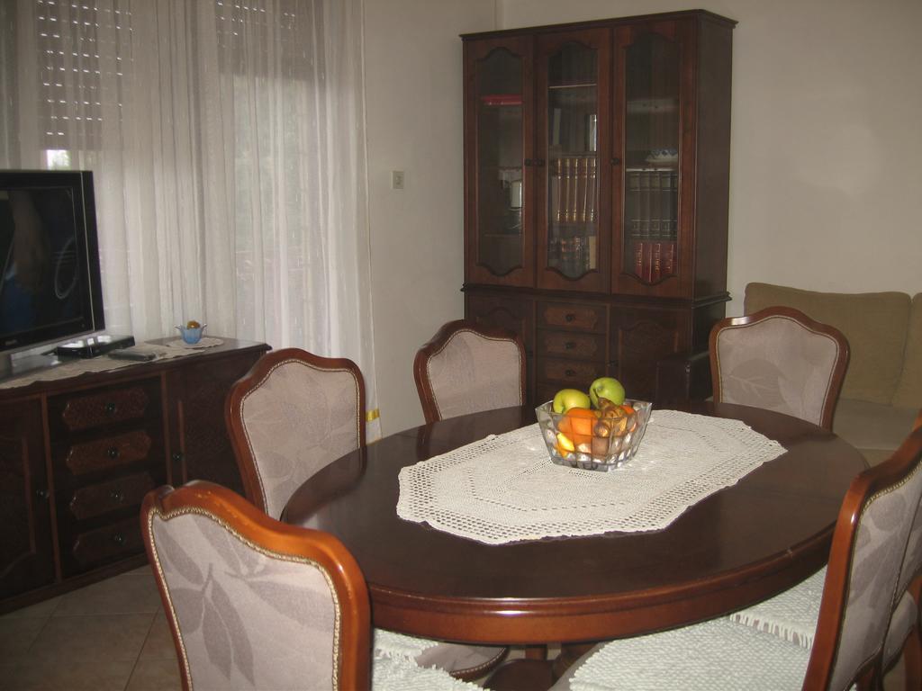 Apartments Nino Seget Vranjica Quarto foto